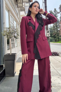 Σετ Κοστούμι με λεπτομέρεια δαντέλα 